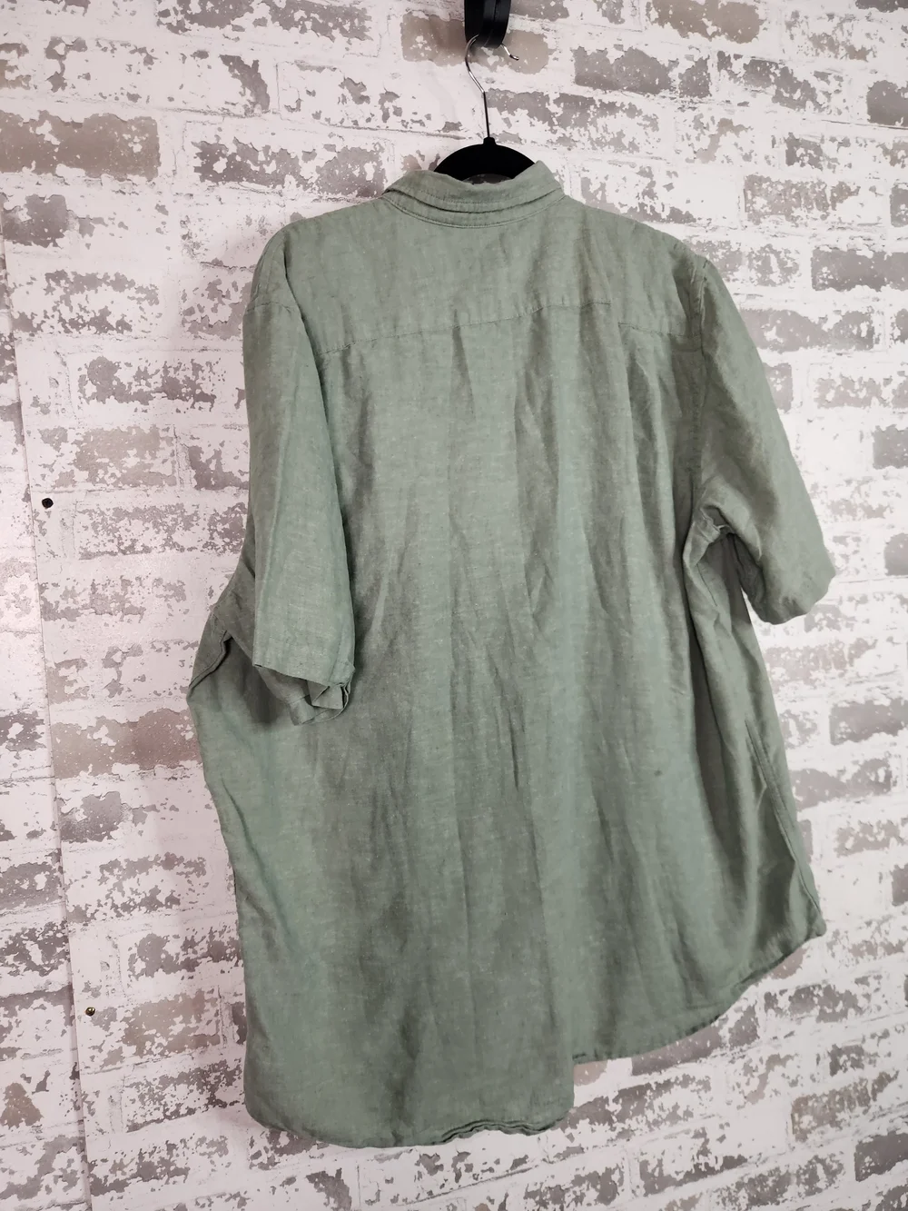 Old Navy Light Linen  Sage Green Short-Sleeve Button-Down Shirt